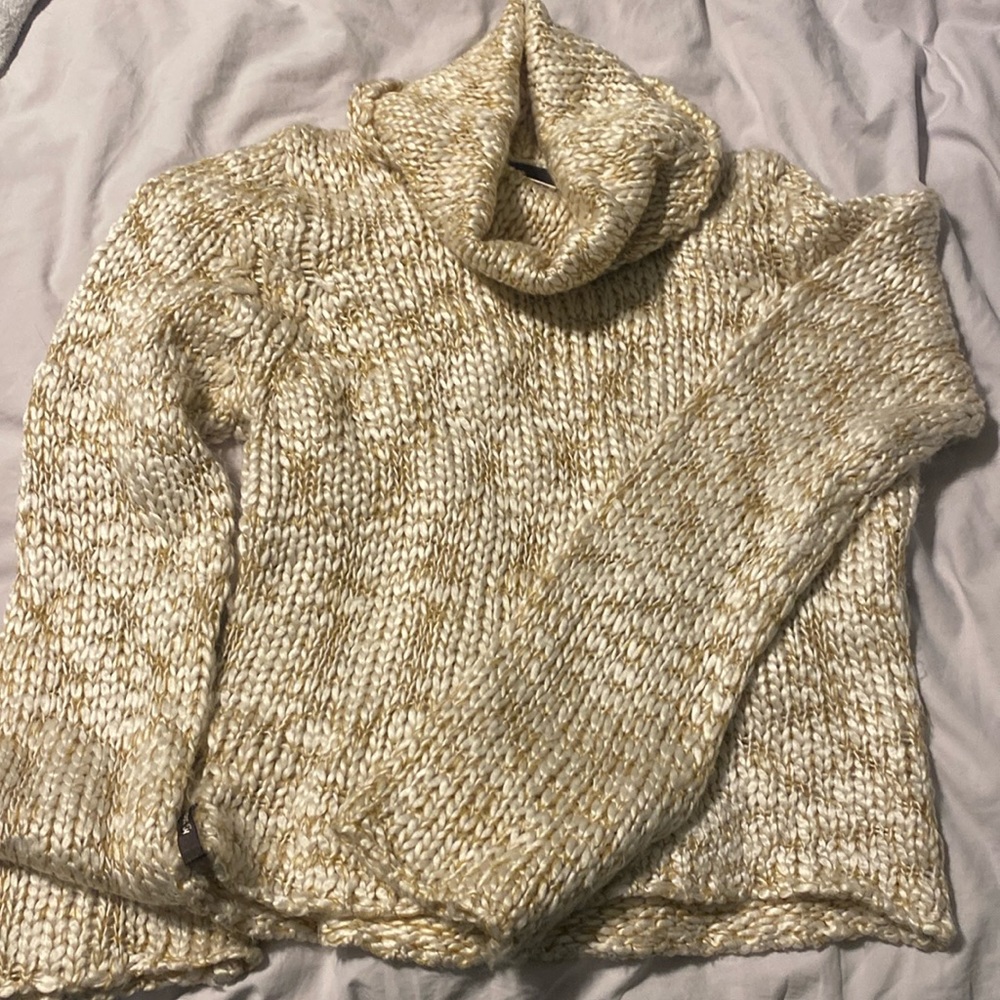 Vintage billabong cream sweater